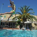 Le Acacie Aparthotel 4*
