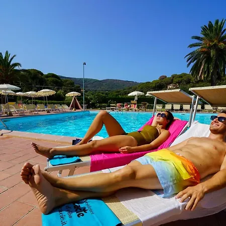 Le Acacie 公寓式酒店 3*