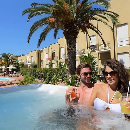 Aparthotel Le Acacie 4*