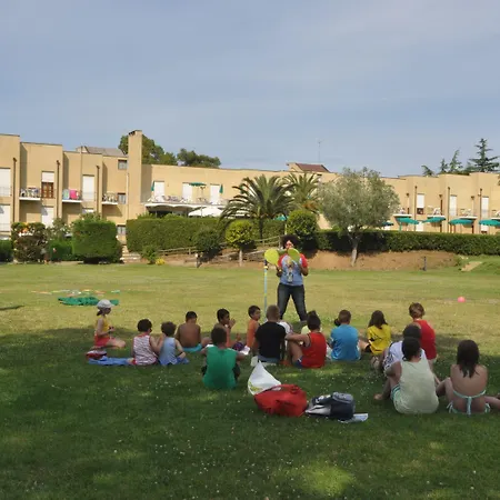 Le Acacie 3* 卡波利韦里