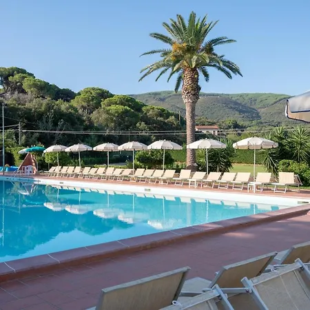 Le Acacie Aparthotel 4*