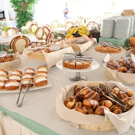 Le Acacie Lägenhetshotell