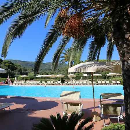 Le Acacie 3* كابوليفيري