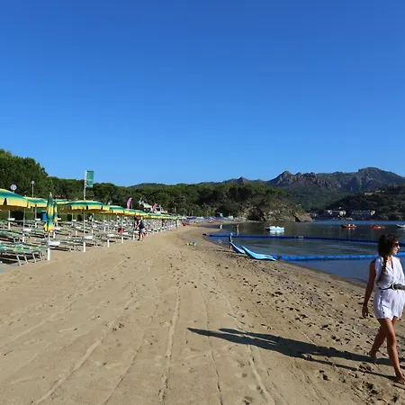 Le Acacie 3* كابوليفيري