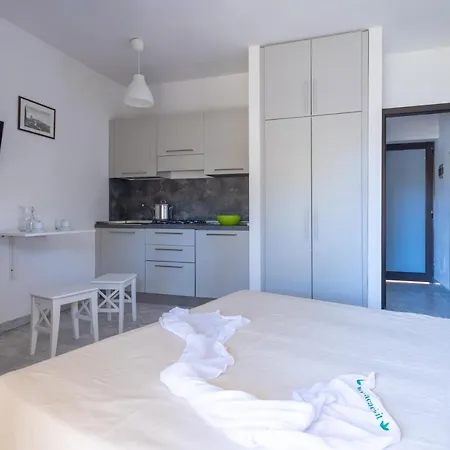 Le Acacie كابوليفيري